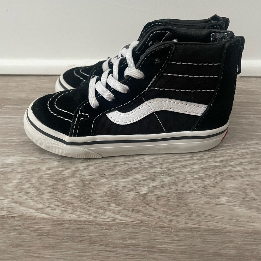 Toddler hi top vans